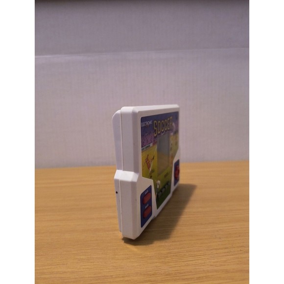 Soccer LCD Tiger Electronic Handheld Game Tested and Working 1988 - Picture 6 of 9